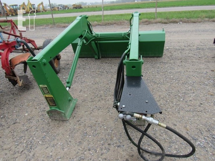 john-deere-146-image-4