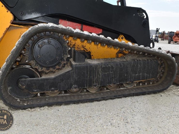 2016-jcb-300t-image-42