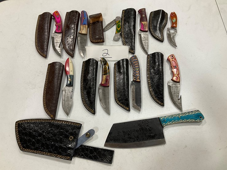#2-•-10-assorted-knives-image-1