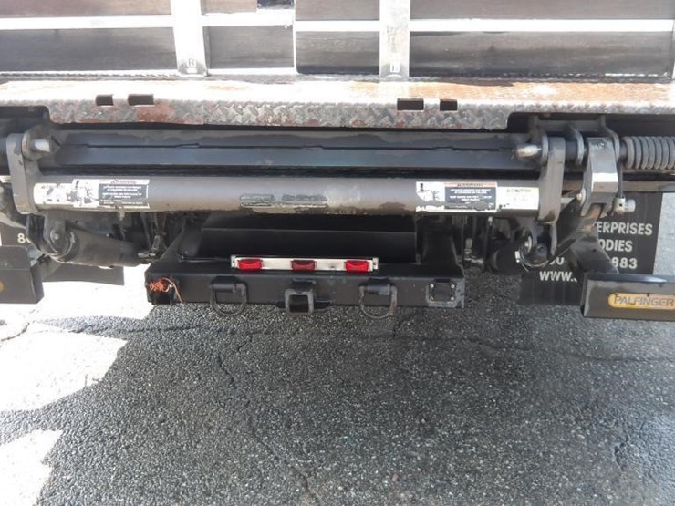 2016-ford-f550-image-16