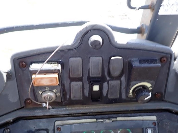 2012-deere-310sj-image-22