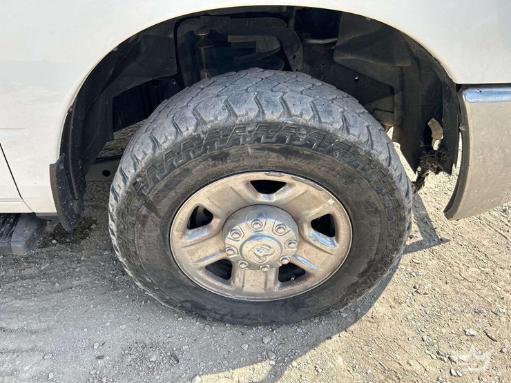 2022-dodge-2500-image-31