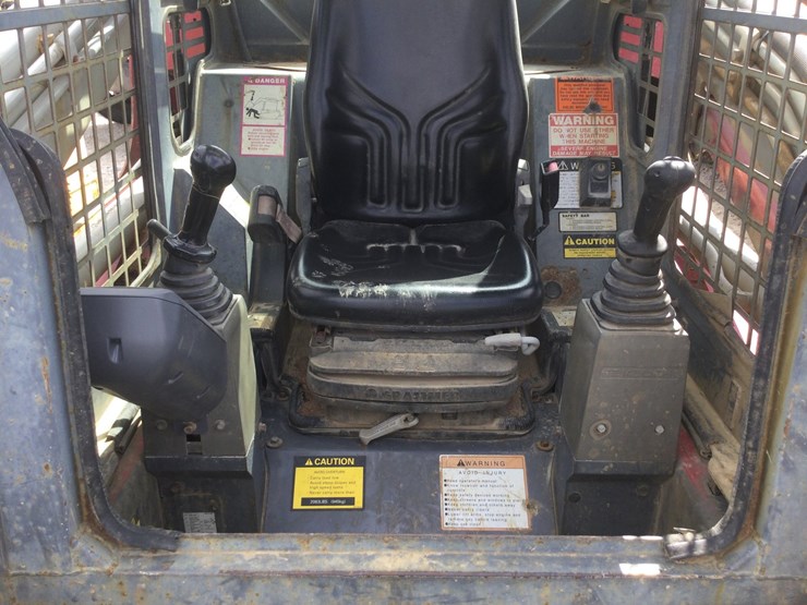 2009-takeuchi-tl240-image-7