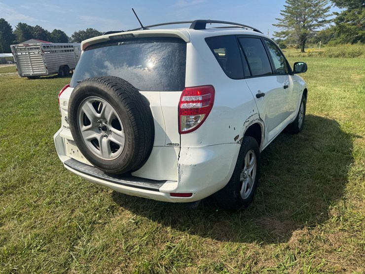 2009-toyota-rav4-image-6