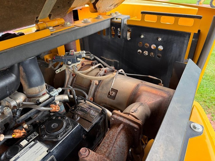 deere-85g-image-42
