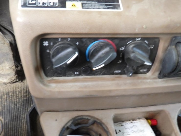 2007-mack-cv713-granite-5-axle-dump-truck-image-46