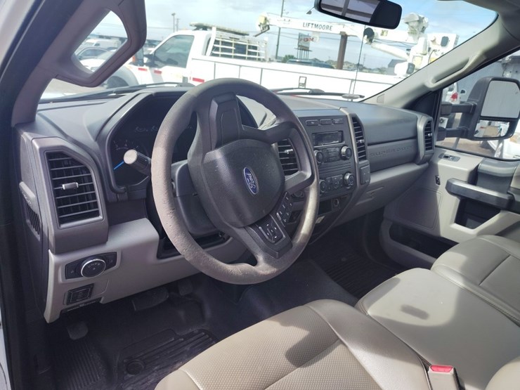 2017-ford-f350-image-6