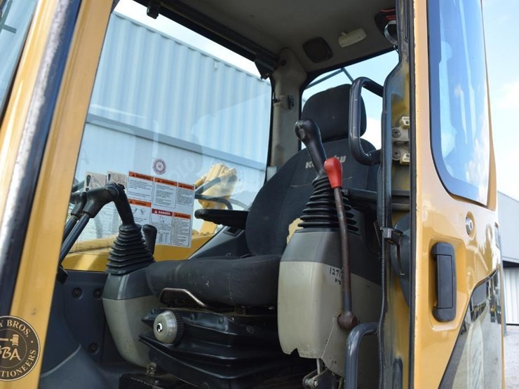 2010-komatsu-pc88mr-8-image-45