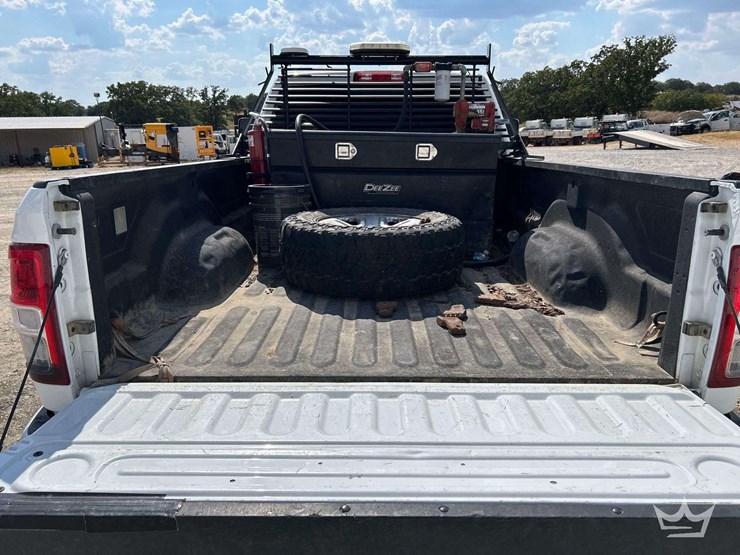 2022-dodge-2500-image-22
