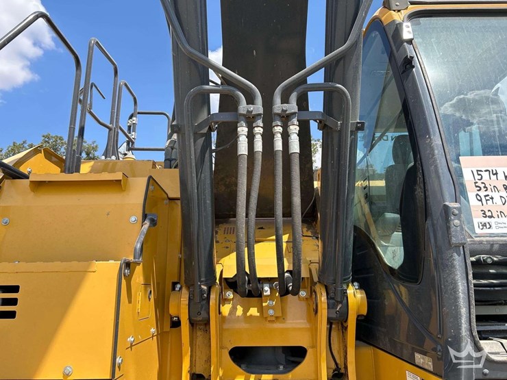 2024-deere-345-p-tier-image-29