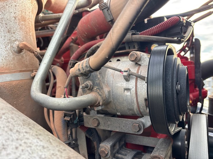 2013-western-star-4900sb-image-25