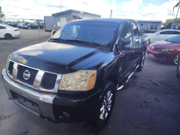 2004-nissan-titan-image-2