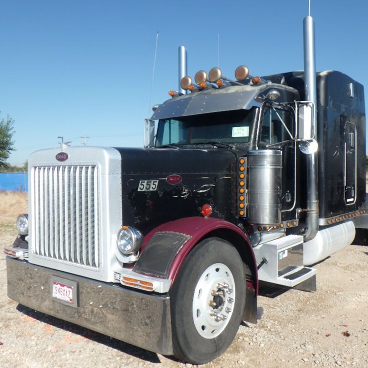 2000 PETERBILT 379