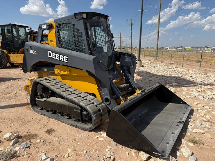2016-deere-333g-image-2