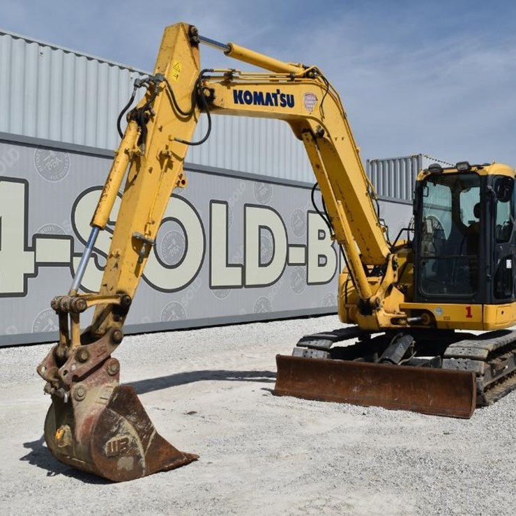 2016 KOMATSU PC88MR-10
