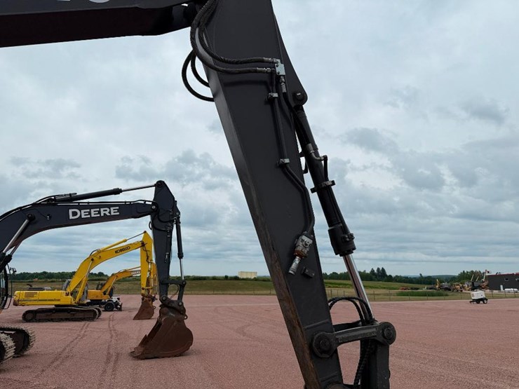 volvo-ecr145el-image-34