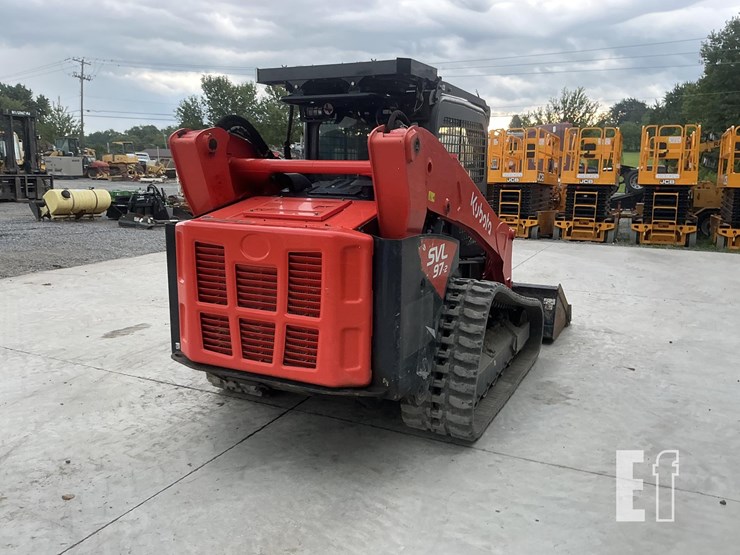 2023-kubota-svl97-2-image-4