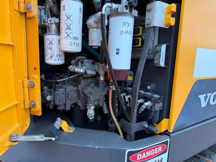 volvo-ecr145el-image-44
