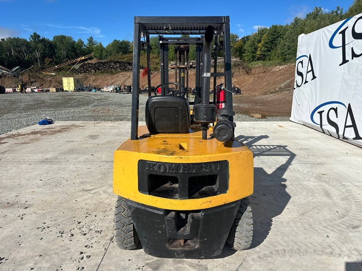 #5597-•-komatsu-fd25-7-forklift-image-4