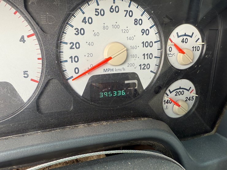 2006-dodge-3500-image-41