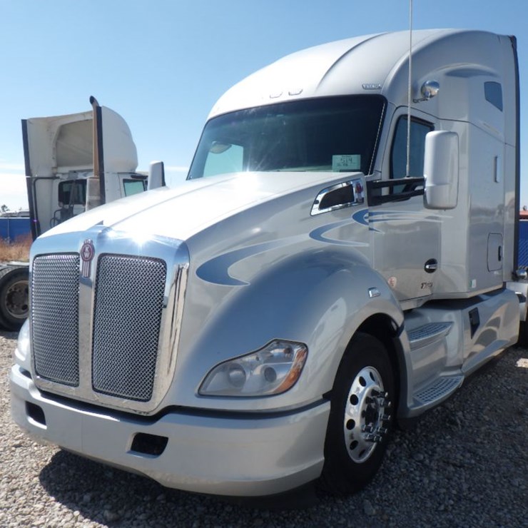 2022 KENWORTH T680