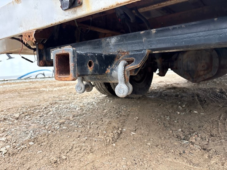 2016-chevrolet-3500-image-75