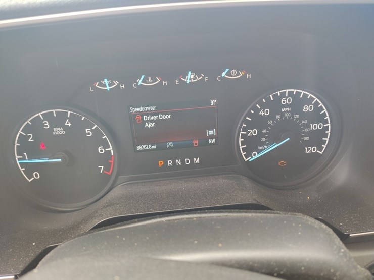2021-ford-f150-xl-image-8