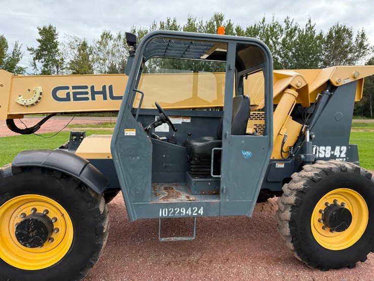 2017-gehl-rs8-42-image-12