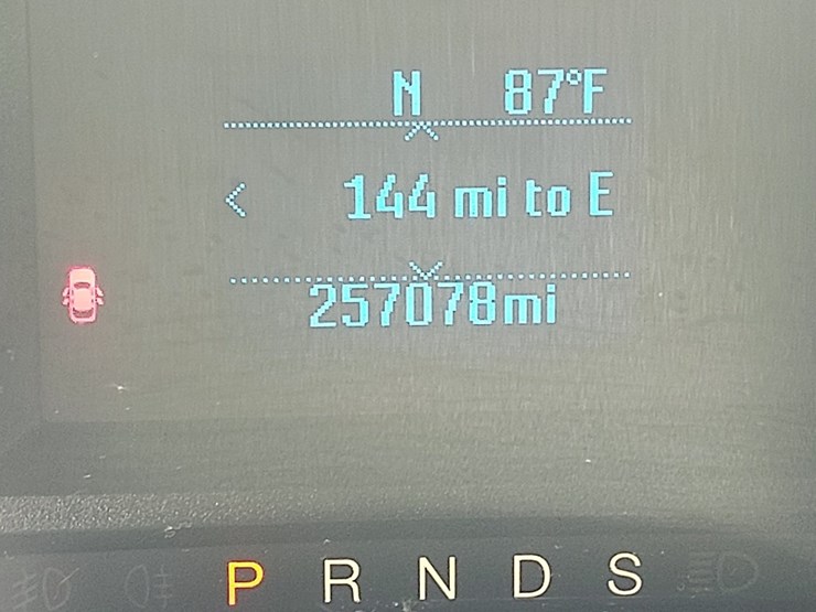 2014-ford-fusion-runs/moves-s-image-9