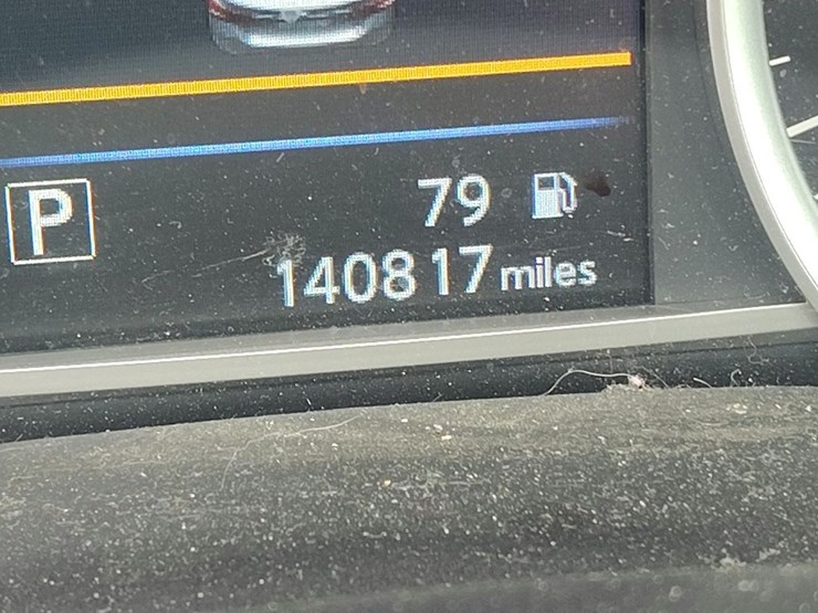 2019-nissan-sentra-runs/moves-s-image-9