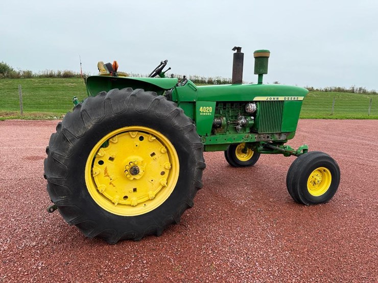 john-deere-4020-image-4