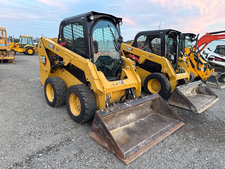 caterpillar-236d3-image-3