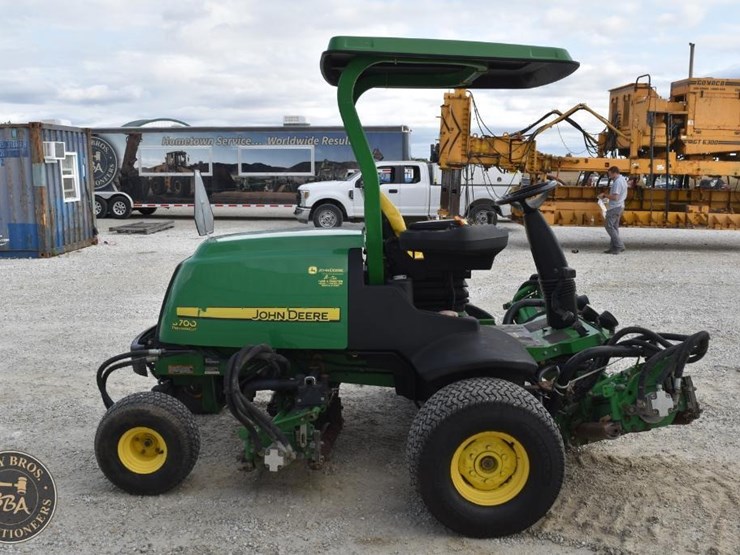 2010-john-deere-8700-image-9