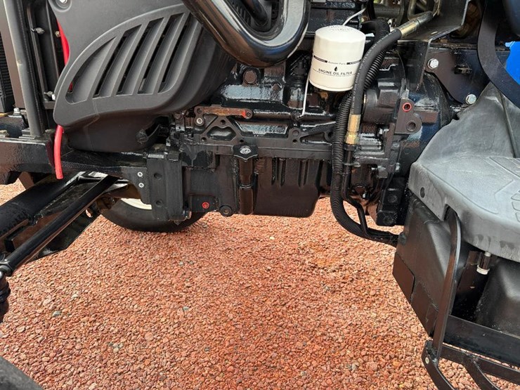 new-holland-tn60a-image-38