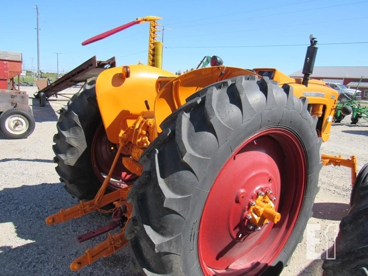 minneapolis-moline-445-image-14