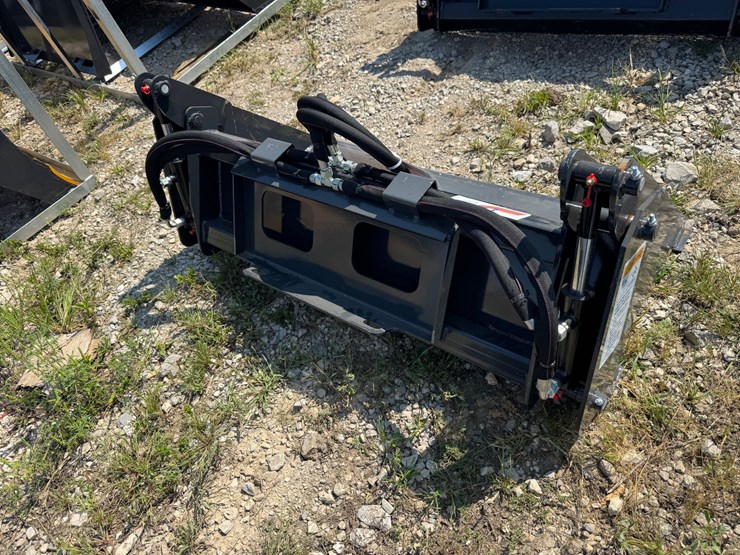 #66-•-mini-skid-steer-combination-bucket-image-2
