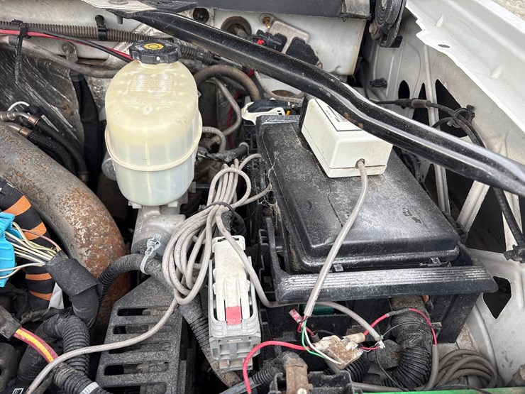 2016-chevrolet-3500-image-65