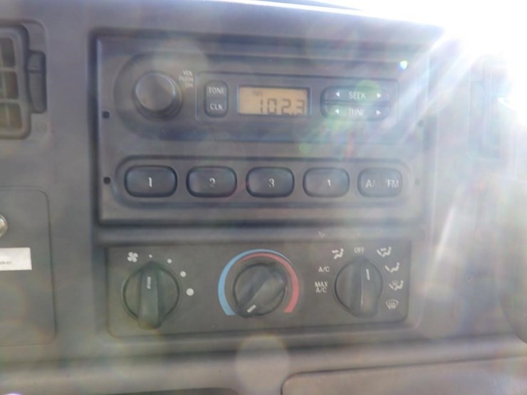 1999-ford-f450-image-35