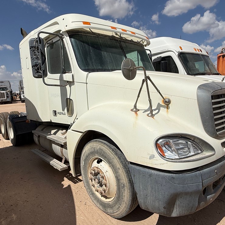 2007 FREIGHTLINER COLUMBIA 120