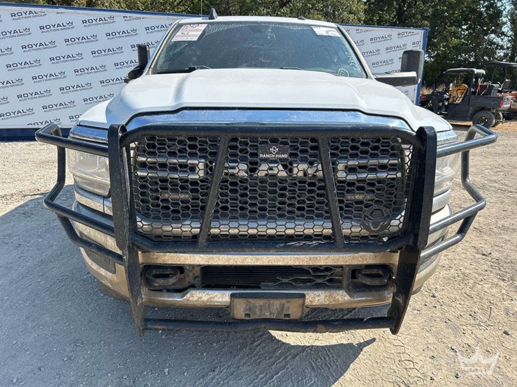 2022-dodge-2500-image-27