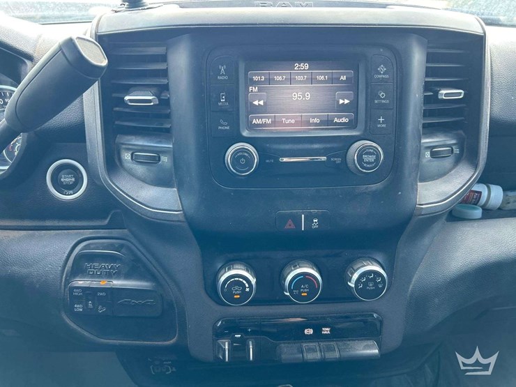 2022-dodge-2500-image-17
