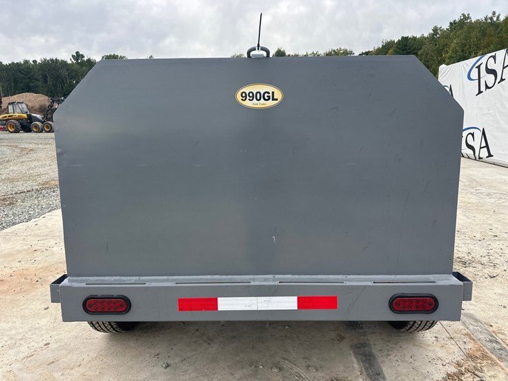 #5598-•-unused-x-star-990-gallon-fuel-trailer-image-4