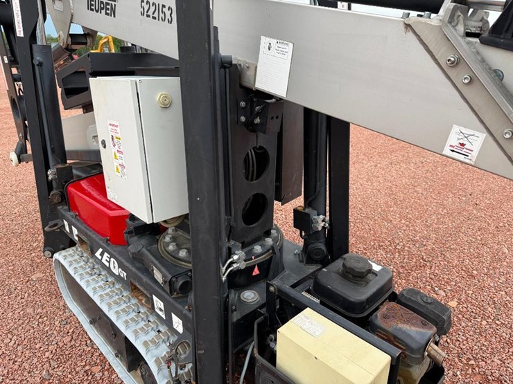 2013-teupen-leo-13gt-image-18