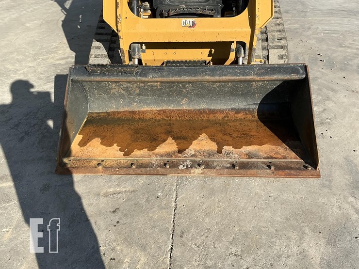 2022-caterpillar-249d3-image-11