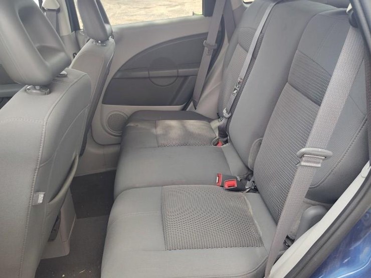 2010-chrysler-pt-cruiser-image-6