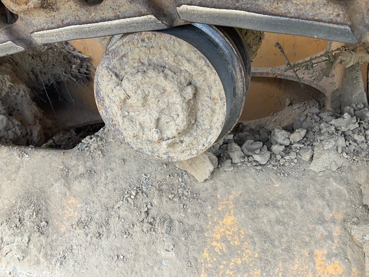 2012-deere-650j-image-12