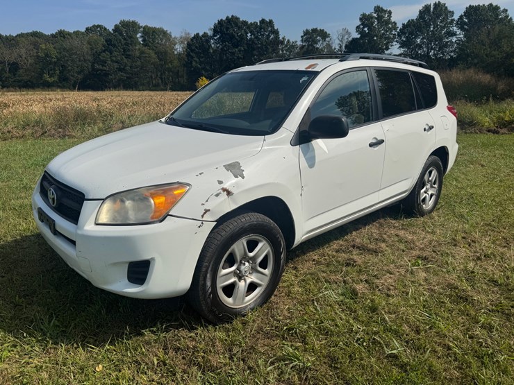 2009-toyota-rav4-image-1