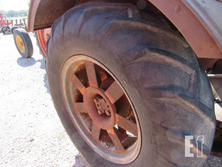 fordson-tractor-76934-image-19