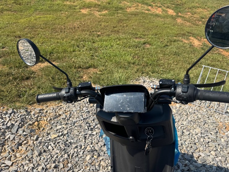 #91-•-ir-motohigh-end-two-wheeled-electric-moto-image-3