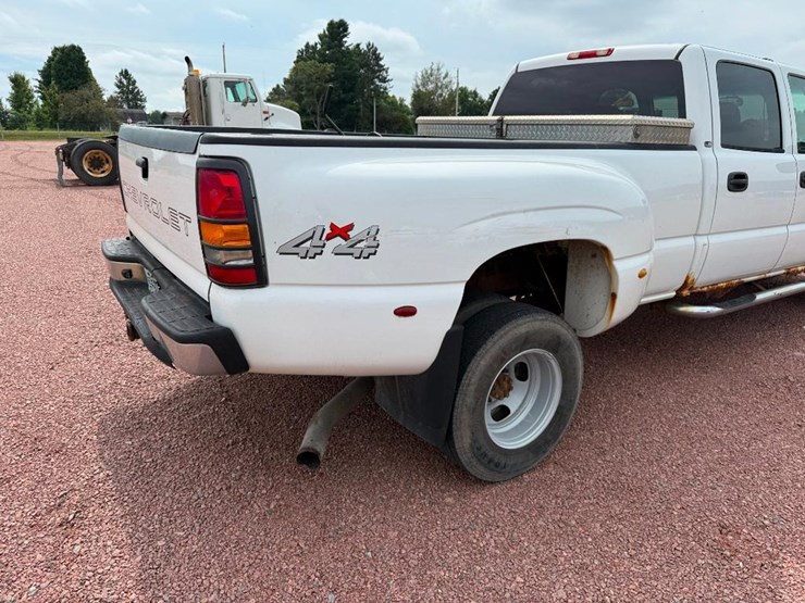 chevrolet-3500-image-25